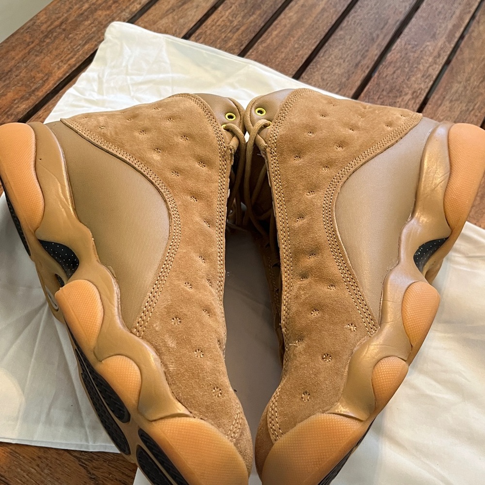 Size 10- iconic Nike Air Jordan 13 Retro Wheat 2017, 414571-705 Men’s authentic - Picture 11 of 11
